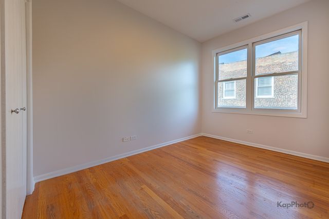 2226 W Monroe Street 3, Chicago, IL 60612