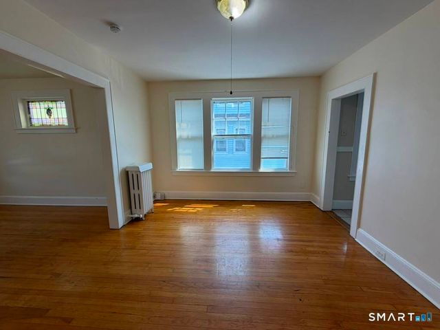 223 Wayne Street 2nd Fl., Bridgeport, CT 06606