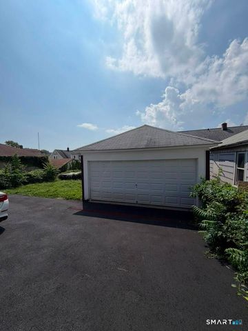 223 Wayne Street 2nd Fl., Bridgeport, CT 06606