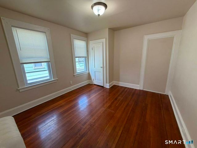 223 Wayne Street 2nd Fl., Bridgeport, CT 06606