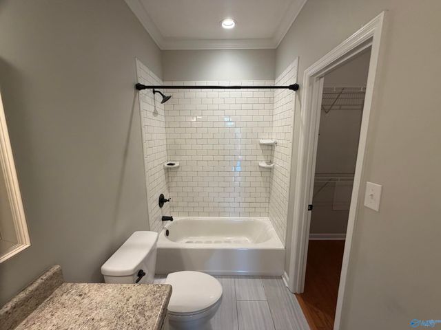 2410 Brookline Court, Decatur, AL 35603