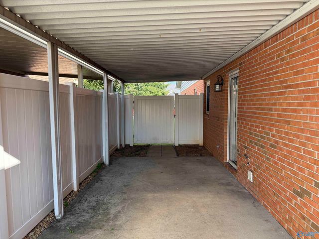 2410 Brookline Court, Decatur, AL 35603