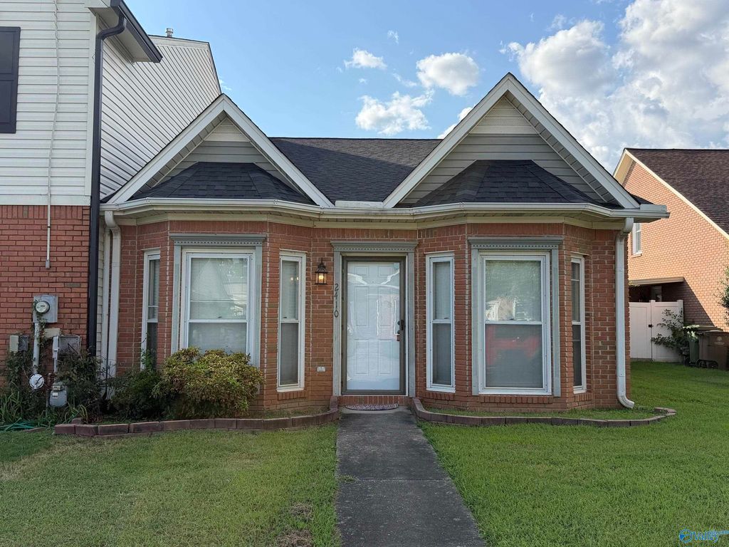 2410 Brookline Court, Decatur, AL 35603