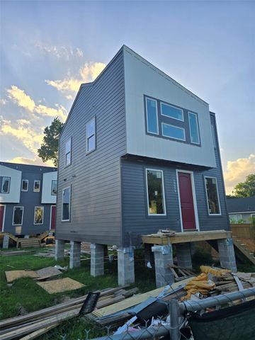 3206 Retta Street, Houston, TX 77026