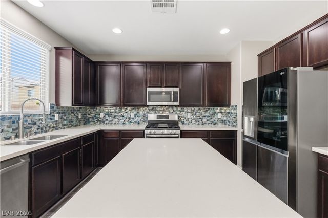 9545 Northvale Court, Las Vegas, NV 89148