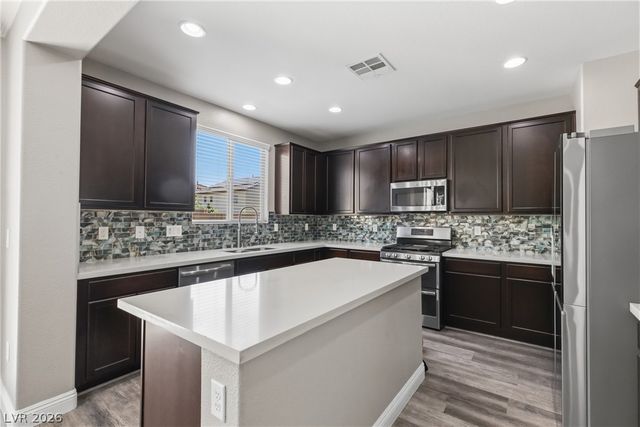 9545 Northvale Court, Las Vegas, NV 89148