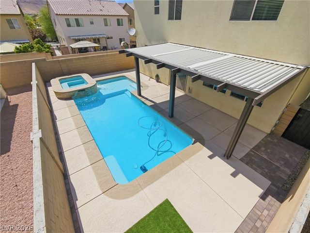 9545 Northvale Court, Las Vegas, NV 89148