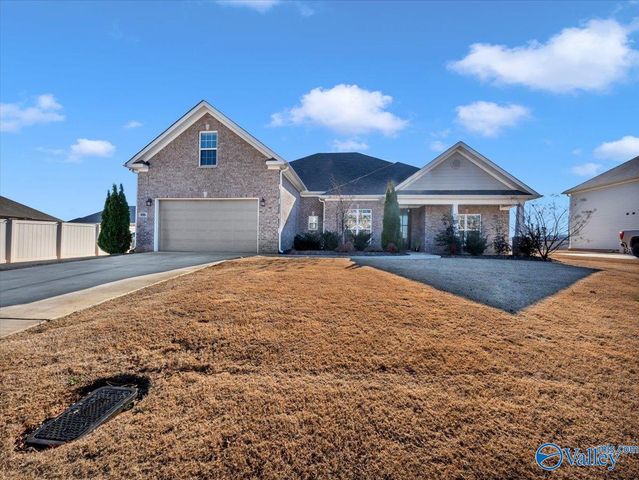 106 Shields Lake Drive, Huntsville, AL 35811