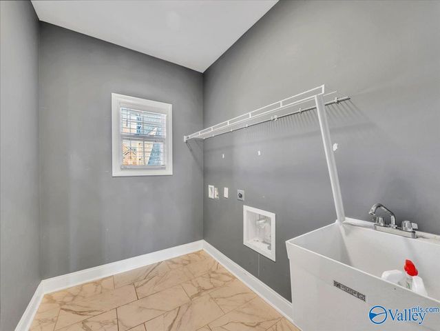 106 Shields Lake Drive, Huntsville, AL 35811