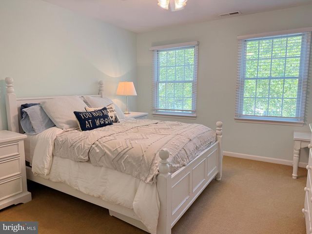 25 SYCAMORE ST, Ocean View, DE 19970