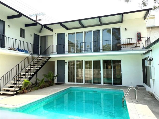 13223 Moorpark Street 3, Sherman Oaks, CA 91423