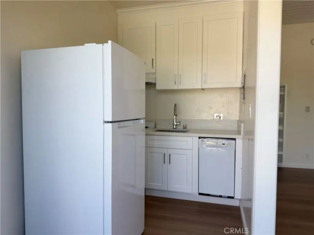 13223 Moorpark Street 3, Sherman Oaks, CA 91423