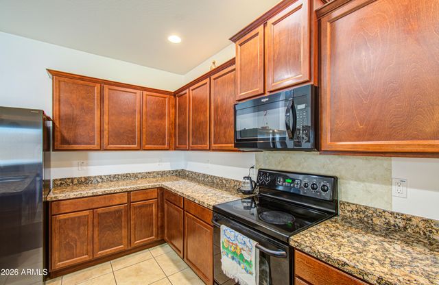 4961 S 246th Avenue, Buckeye, AZ 85326