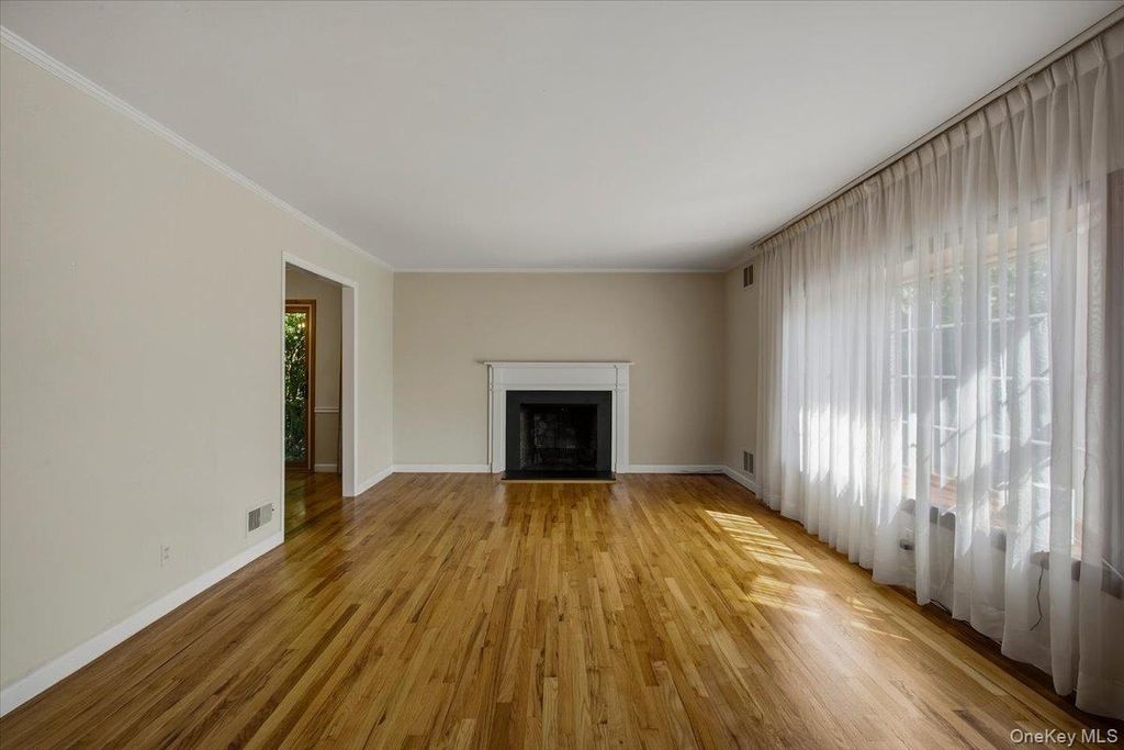 87 Edgemont Road, Scarsdale, NY 10583 — photo 3