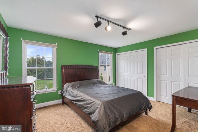 132 COUNTRY CLUB DR, Moorestown, NJ 08057