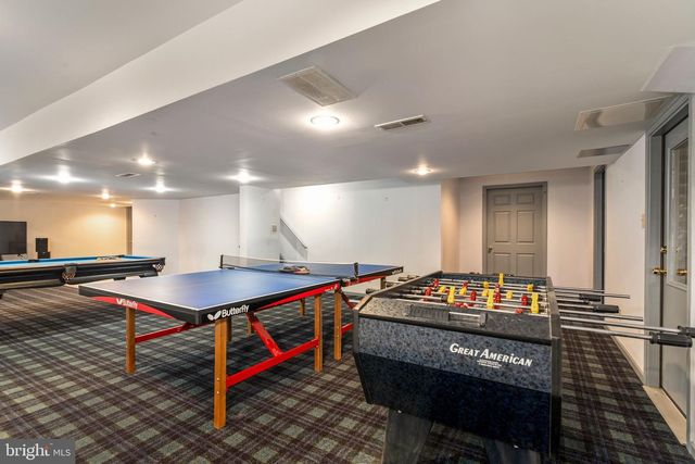 132 COUNTRY CLUB DR, Moorestown, NJ 08057