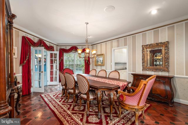 132 COUNTRY CLUB DR, Moorestown, NJ 08057