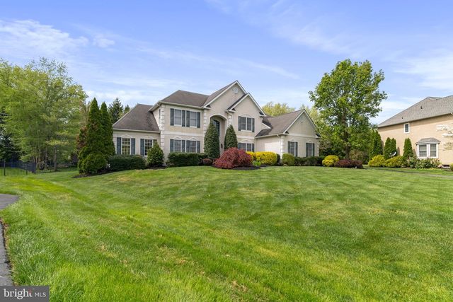 132 COUNTRY CLUB DR, Moorestown, NJ 08057