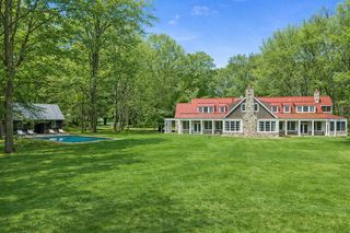 6852 W East Road, Chikaming Twp, MI 49128