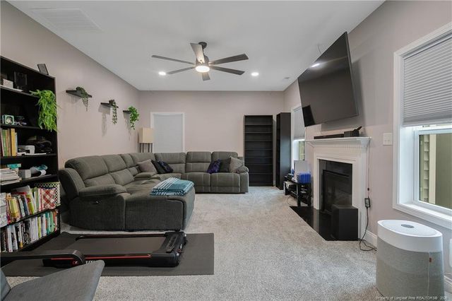 1074 Saint Johns Loop, Raeford, NC 28376