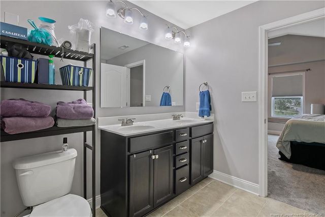 1074 Saint Johns Loop, Raeford, NC 28376