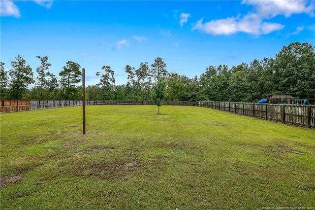 1074 Saint Johns Loop, Raeford, NC 28376