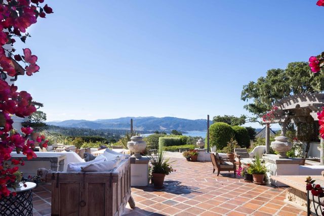 1463 Oleada Road, Pebble Beach, CA 93953