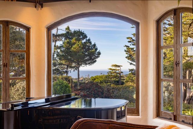 1463 Oleada Road, Pebble Beach, CA 93953