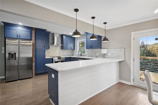 892 N Superior Avenue, Decatur, GA 30033