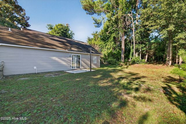 522 Motts Creek Road, Wilmington, NC 28412