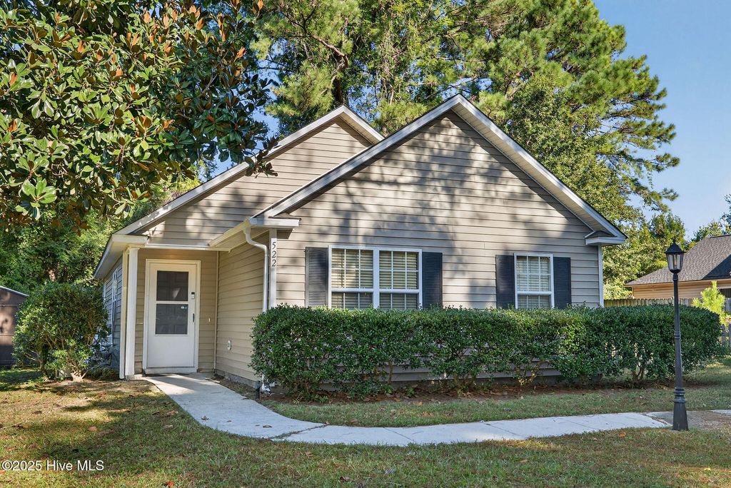 522 Motts Creek Road, Wilmington, NC 28412