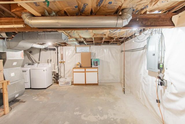 552 11th STREET, Kenosha, WI 53140
