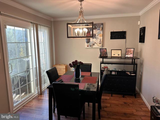 34 RIVER BANK DR, Roebling, NJ 08554