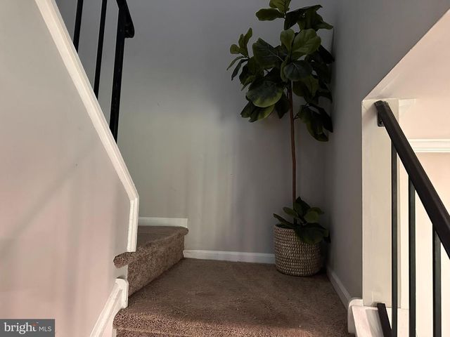 34 RIVER BANK DR, Roebling, NJ 08554