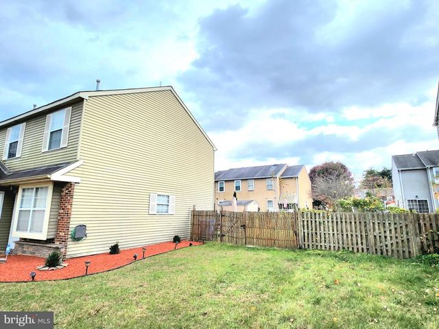 34 RIVER BANK DR, Roebling, NJ 08554