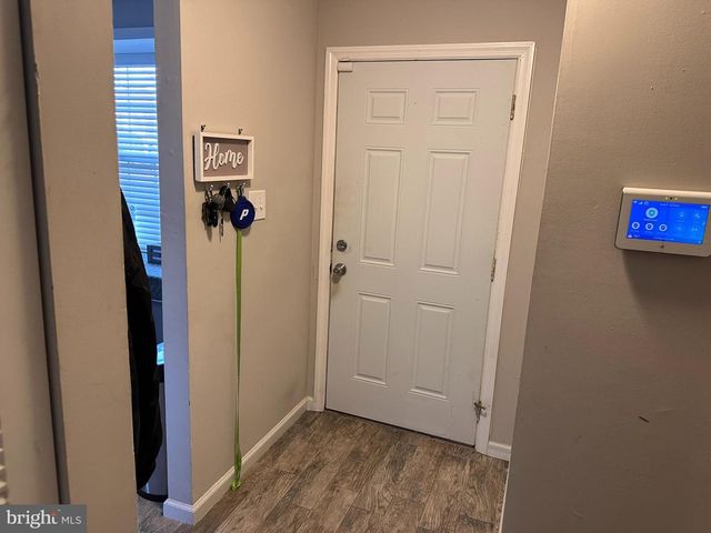 34 RIVER BANK DR, Roebling, NJ 08554