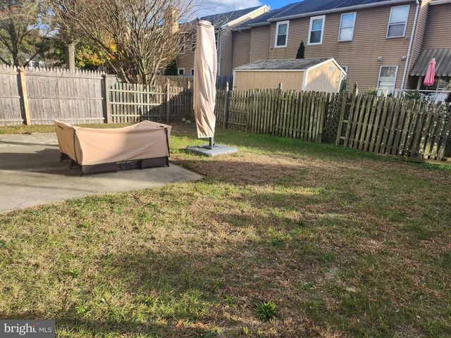 34 RIVER BANK DR, Roebling, NJ 08554