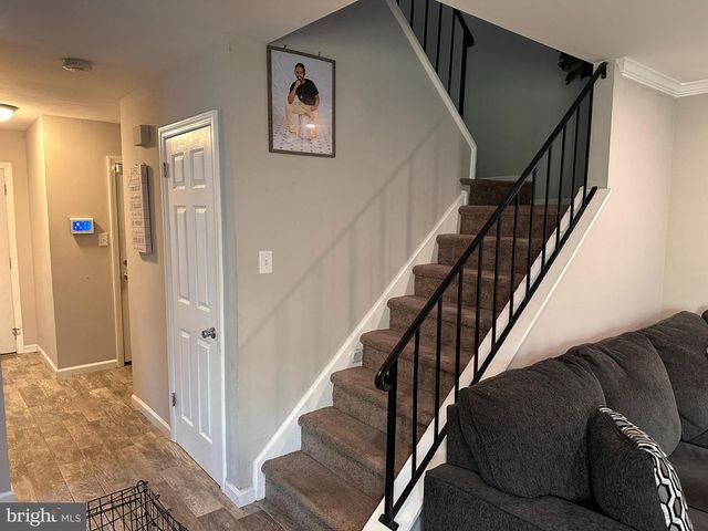 34 RIVER BANK DR, Roebling, NJ 08554