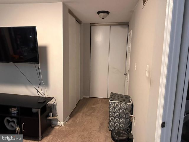 34 RIVER BANK DR, Roebling, NJ 08554