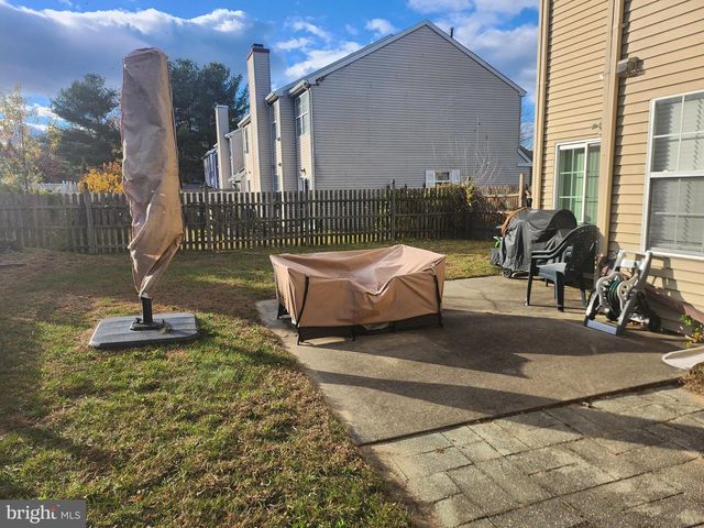 34 RIVER BANK DR, Roebling, NJ 08554