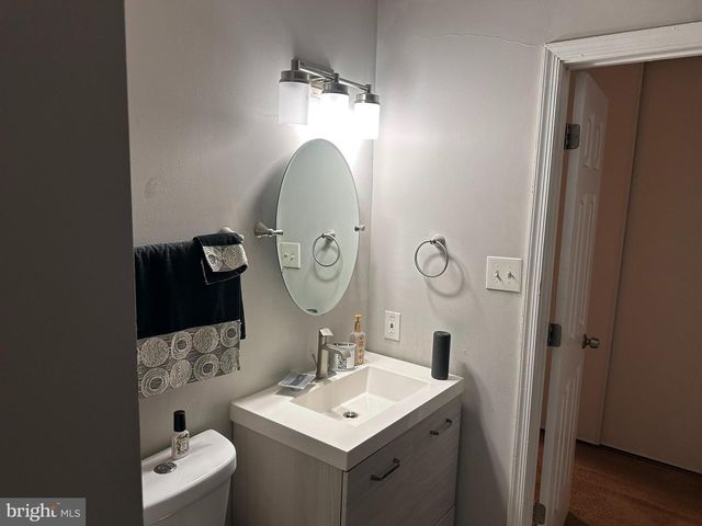 34 RIVER BANK DR, Roebling, NJ 08554