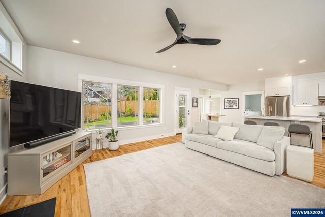 1703 SW Pinehurst Pl, Corvallis, OR 97333