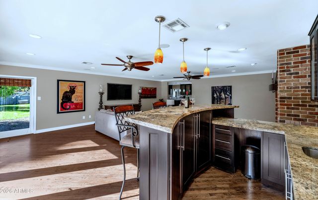 7131 N 12TH Place, Phoenix, AZ 85020