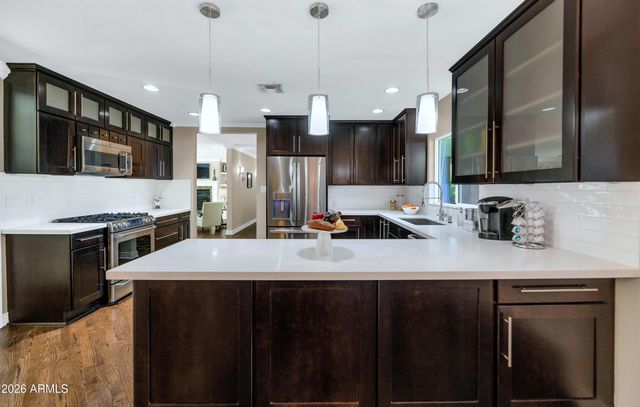 7131 N 12TH Place, Phoenix, AZ 85020