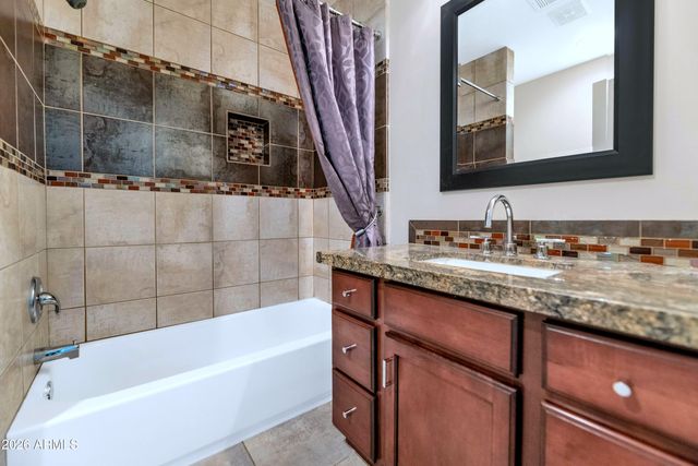 7131 N 12TH Place, Phoenix, AZ 85020