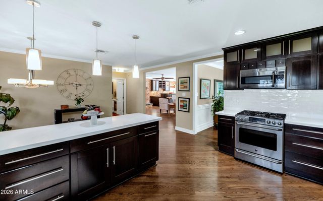 7131 N 12TH Place, Phoenix, AZ 85020