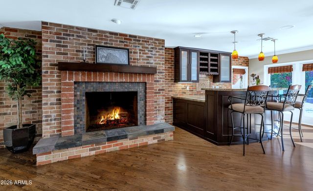 7131 N 12TH Place, Phoenix, AZ 85020