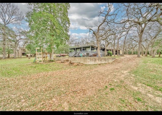 10967 Clyde Acord Road, Franklin, TX 77856