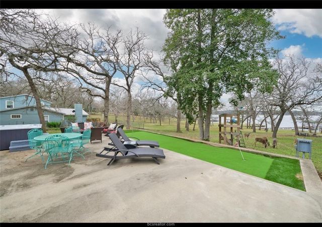 10967 Clyde Acord Road, Franklin, TX 77856