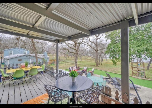 10967 Clyde Acord Road, Franklin, TX 77856